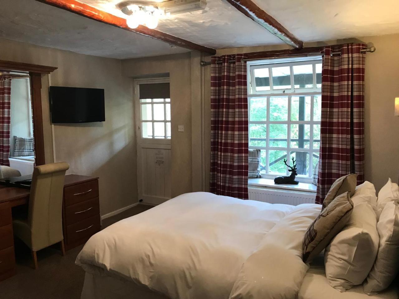 The Sycamore Inn Birch Vale Екстериор снимка