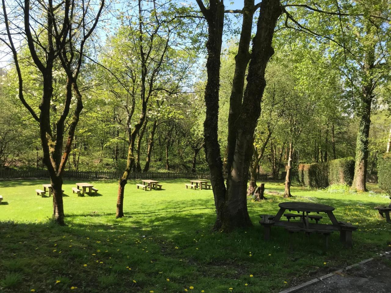 The Sycamore Inn Birch Vale Екстериор снимка